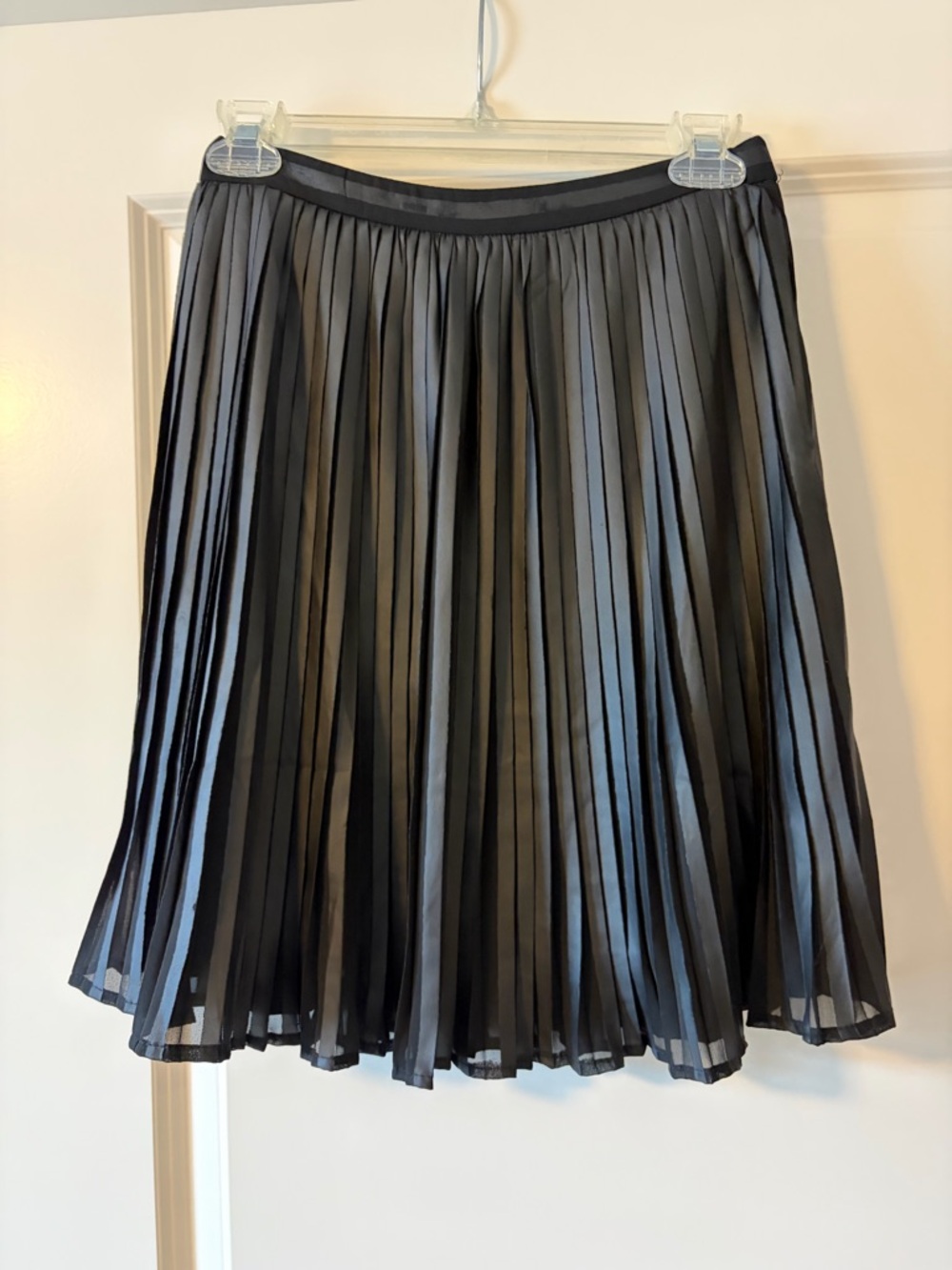 Women’s Pleated Skirt - Black - Size M